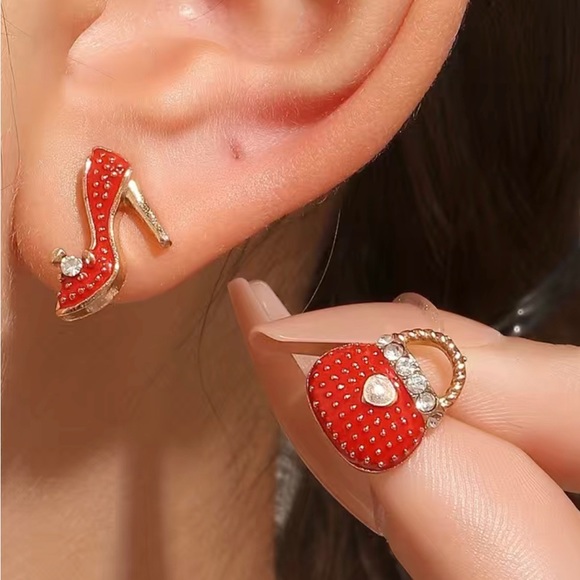 Jewelry - Cute High Heel Bag Rhinestone Asymmetrical Earrings